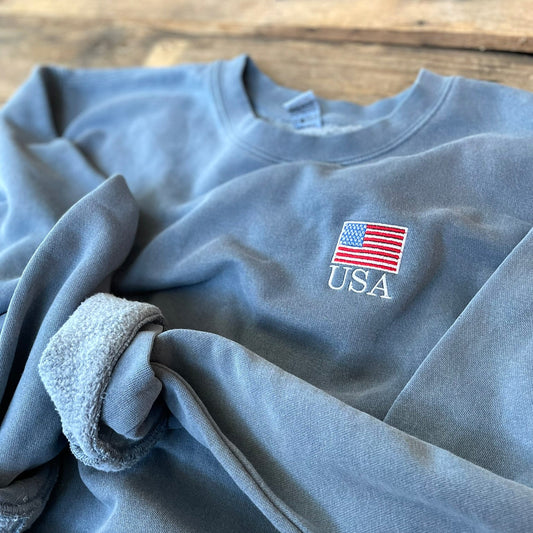 USA FLAG EMBROIDERED CREWNECK SWEATSHIRT